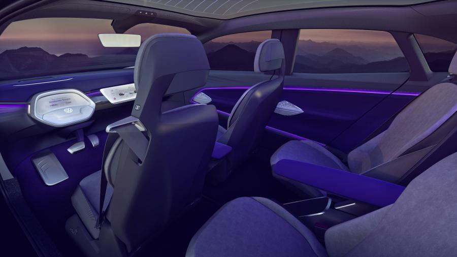 Интерьер Volkswagen I.D. Showcar Crozz 2017 года  (фото 23 из 55)